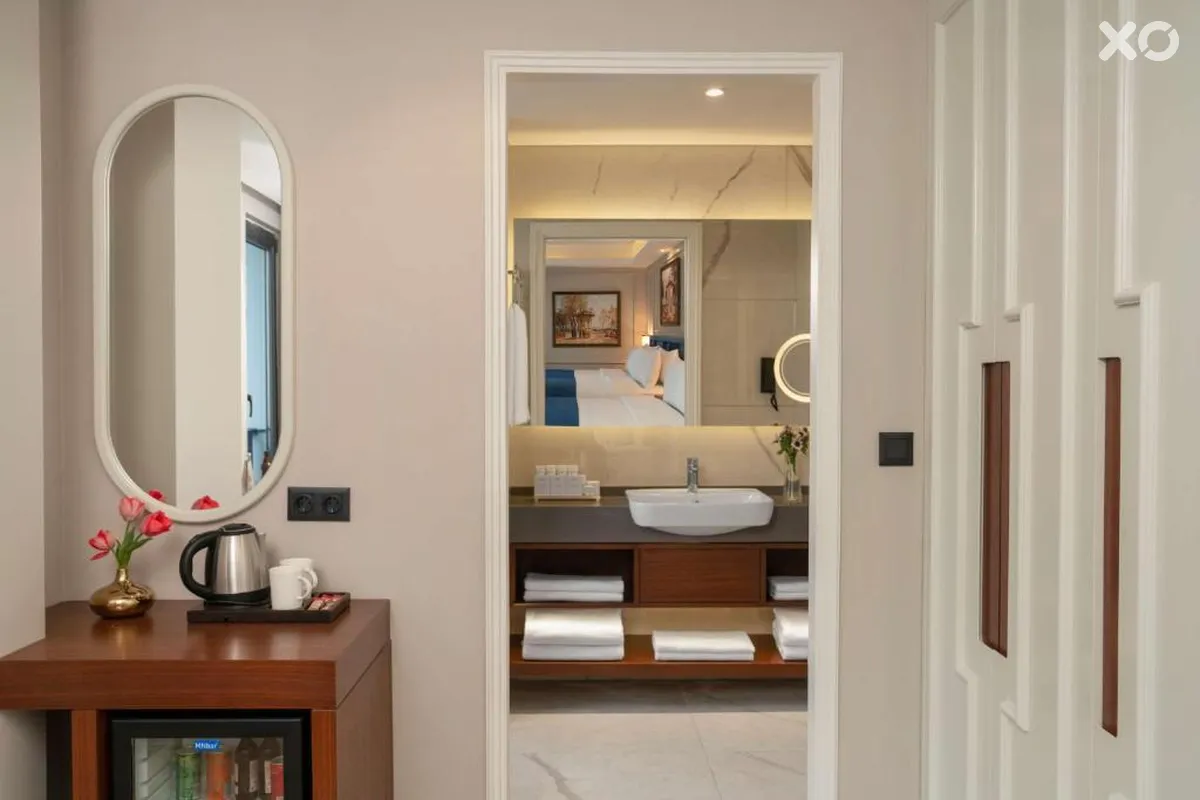 Royan Hagia Sophia Radisson Individuals