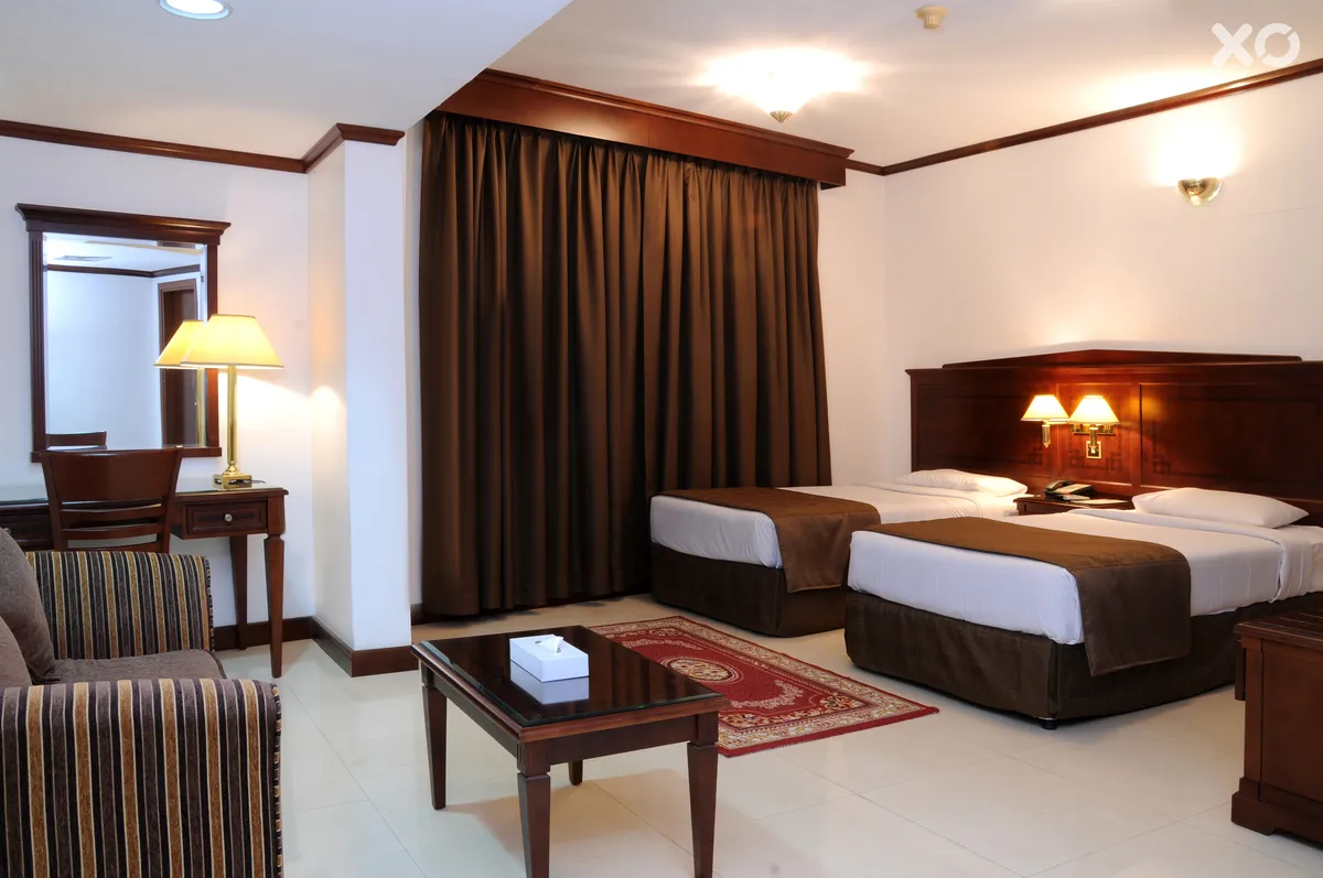 Admiral Plaza Hotel