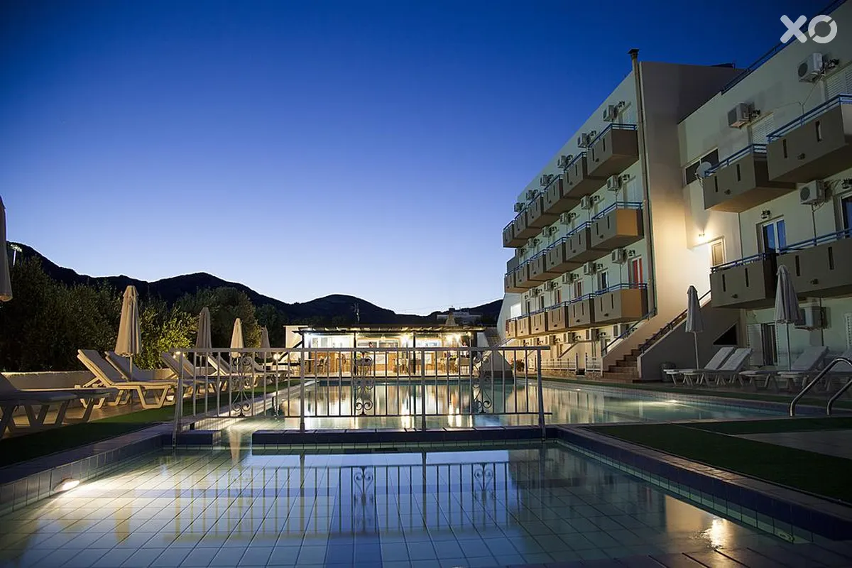 Athinoula Hotel