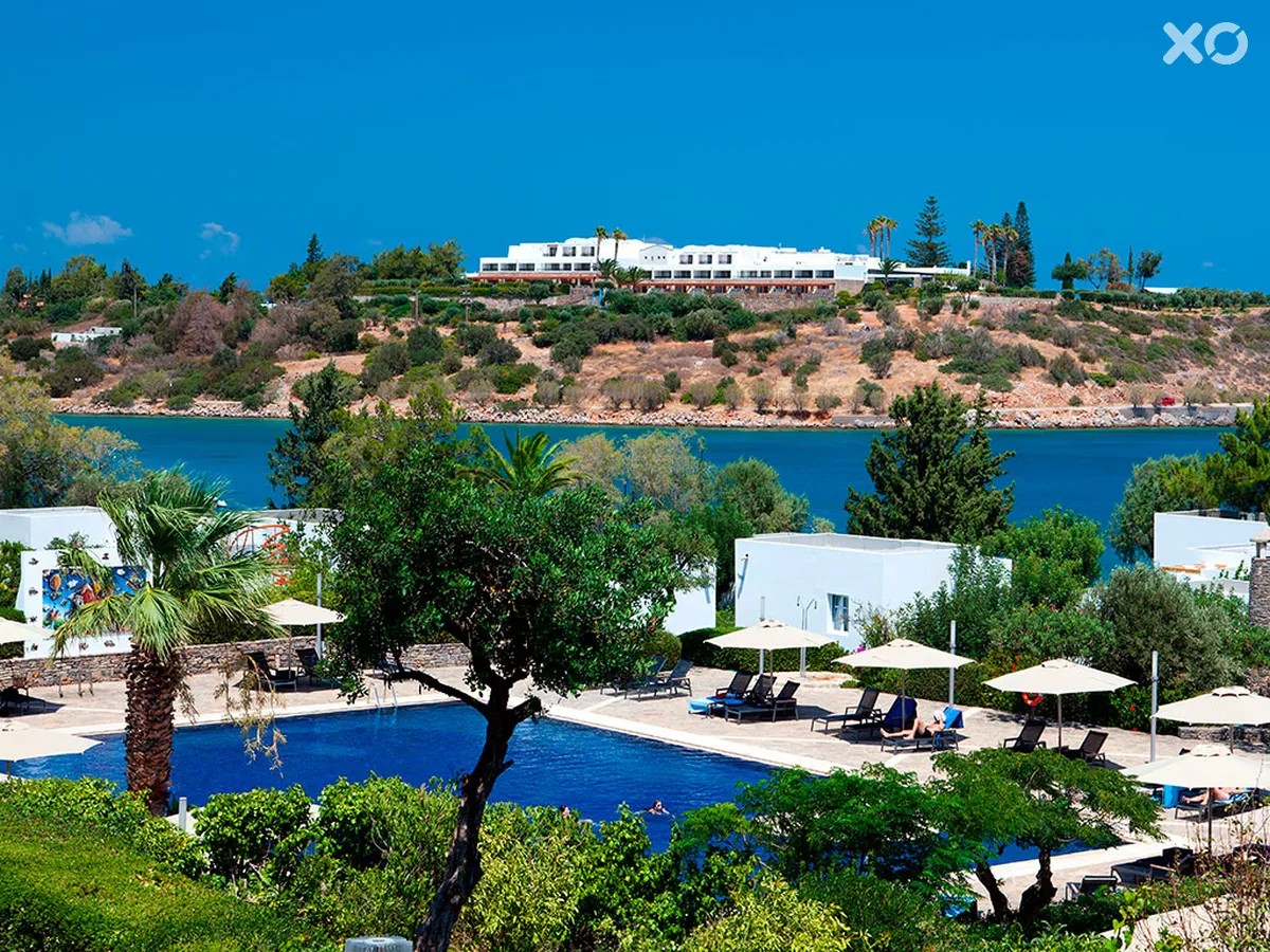 Minos Beach Art Hotel