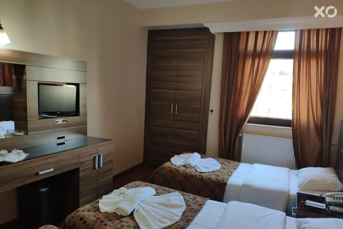 Bazaar Hotel