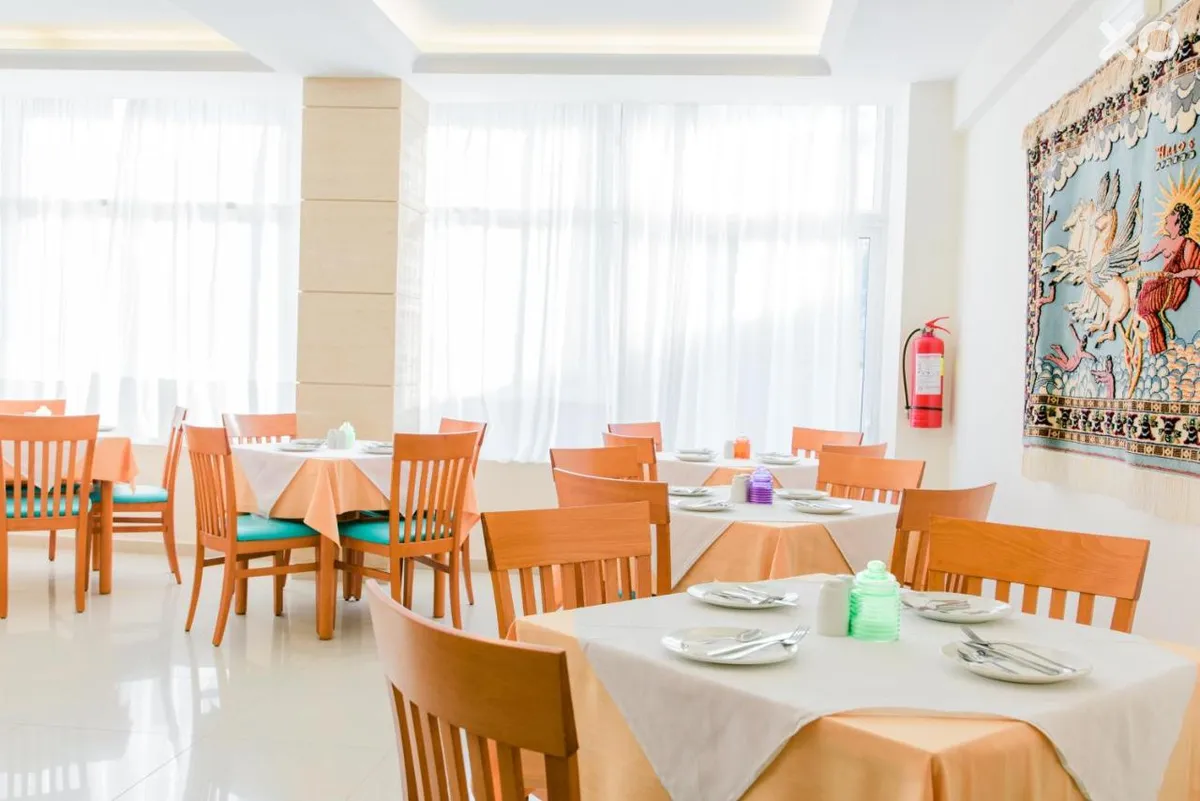 Riviera Hotel