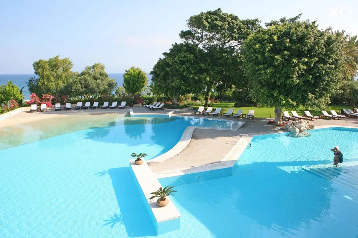 Rhodes Bay Hotel & Spa
