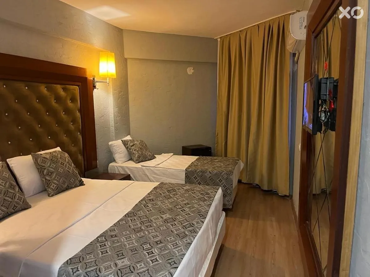 Dionisus Lara Hotel