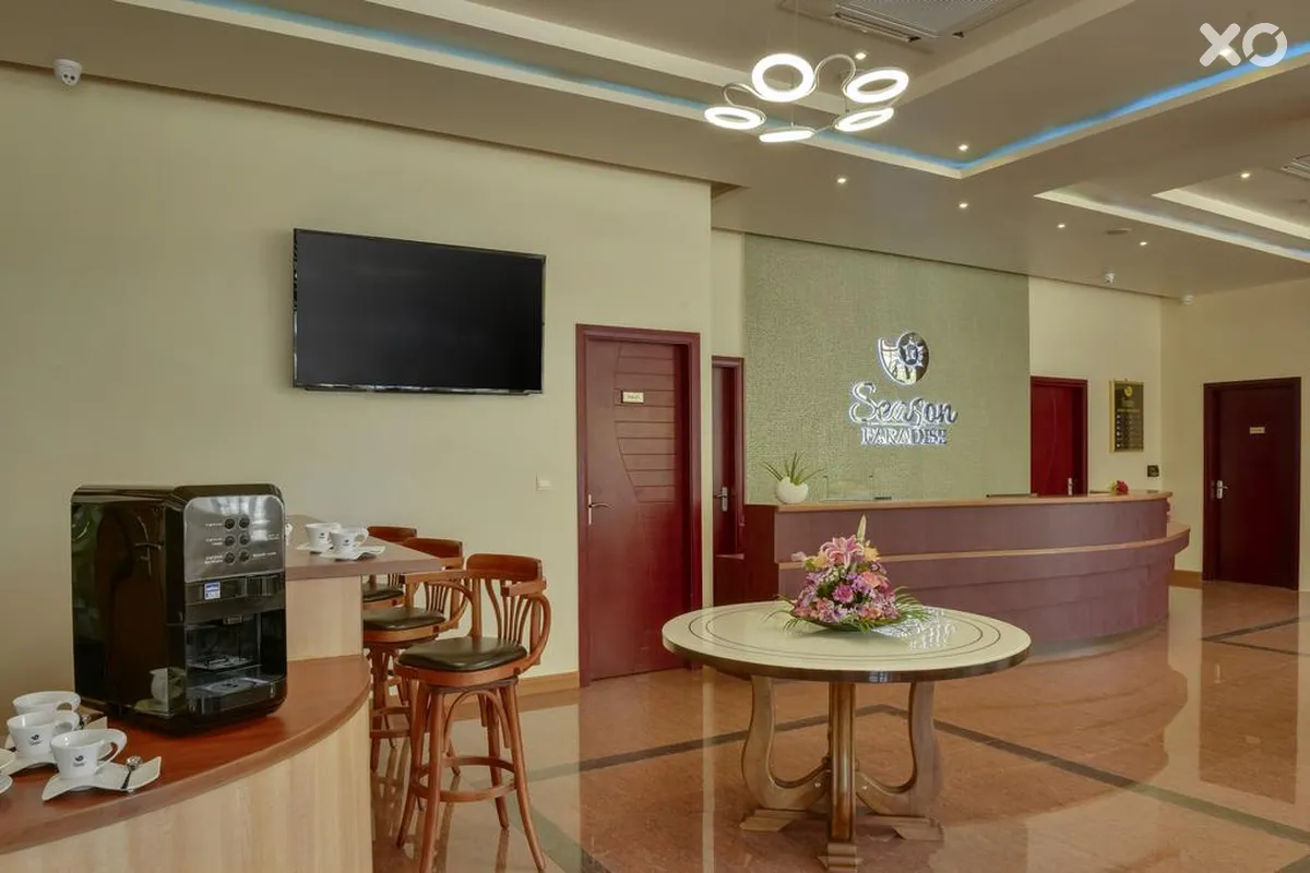 Season Paradise Guest House