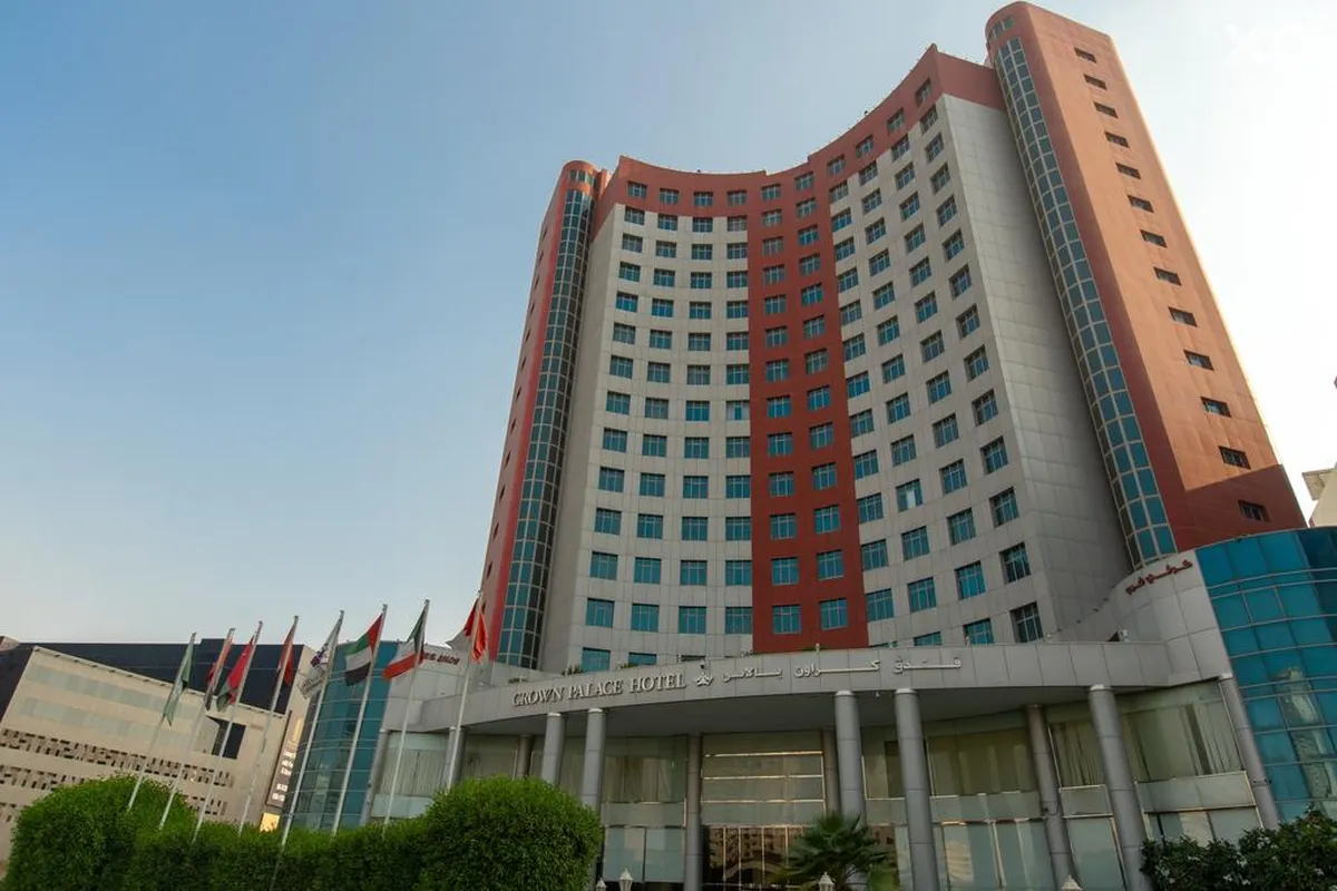 Crown Palace Hotel