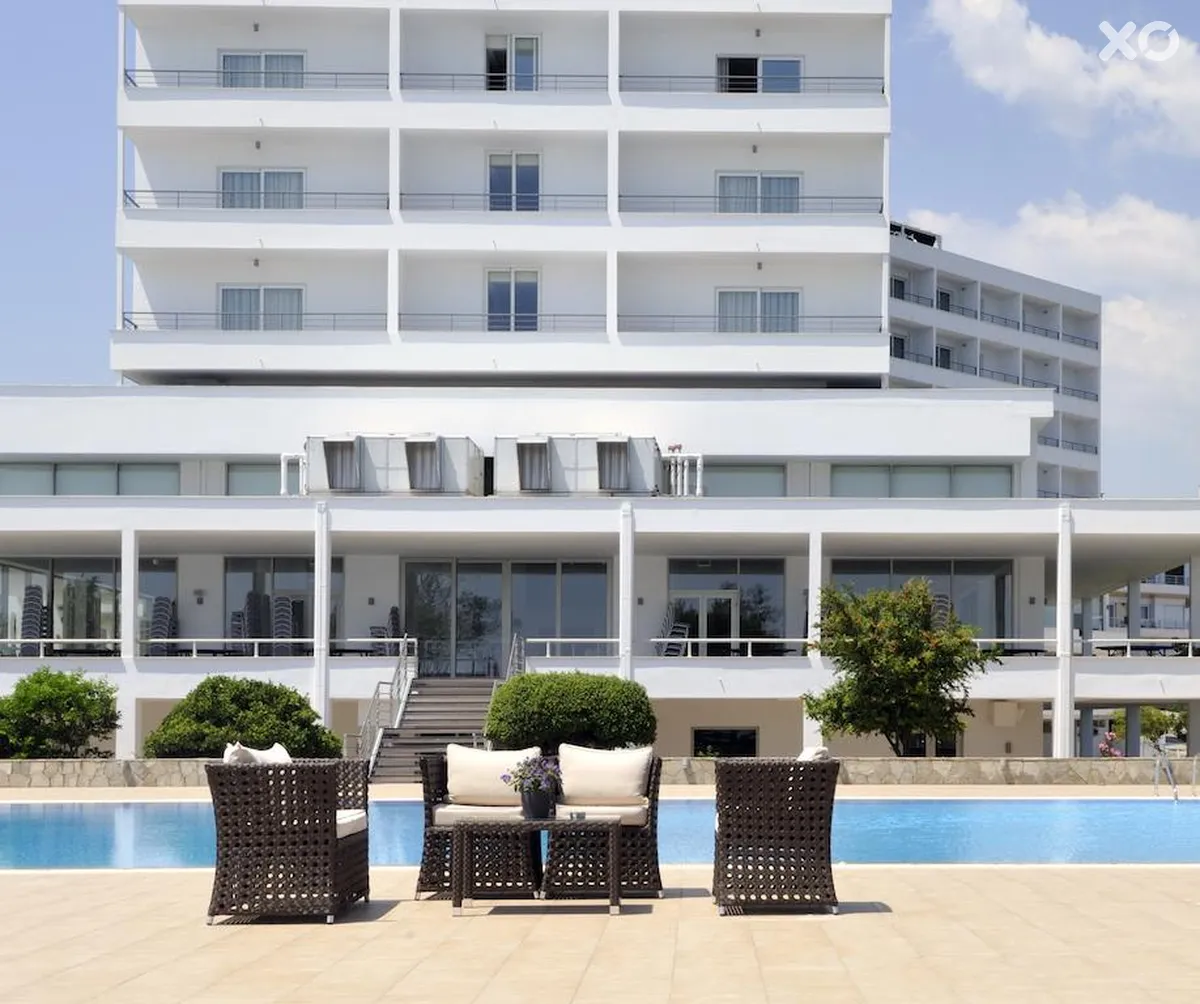 Lucy Hotel