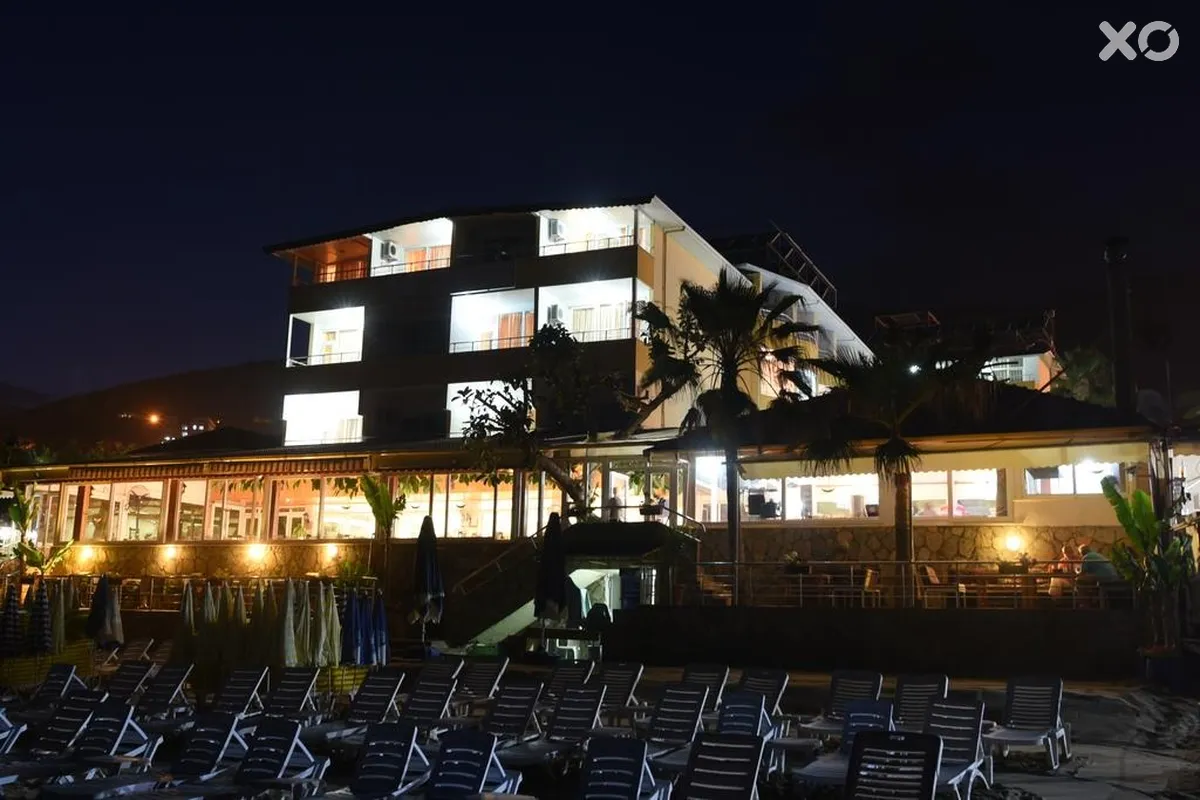 Muz Hotel