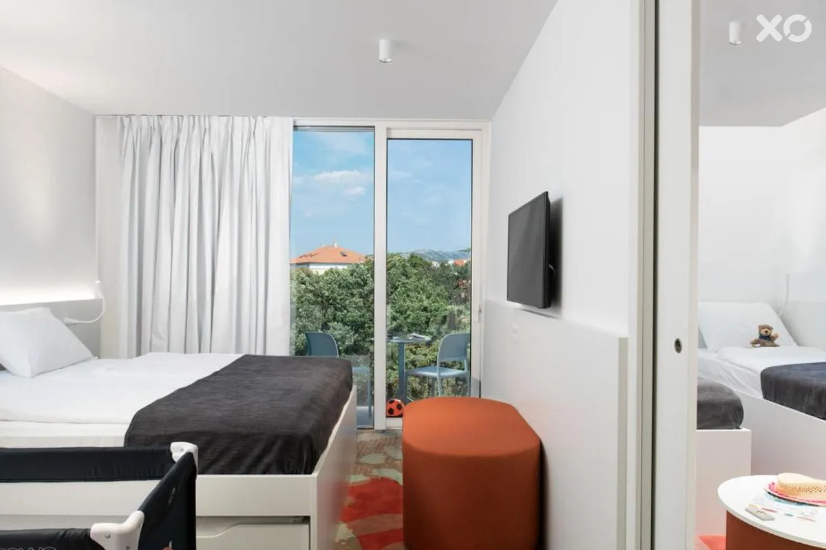 Lisanj Hotel