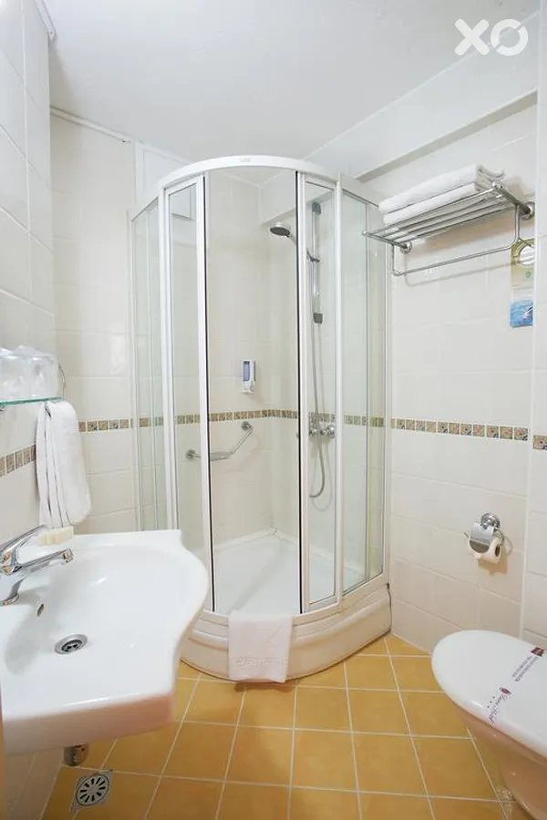 Barin Hotel