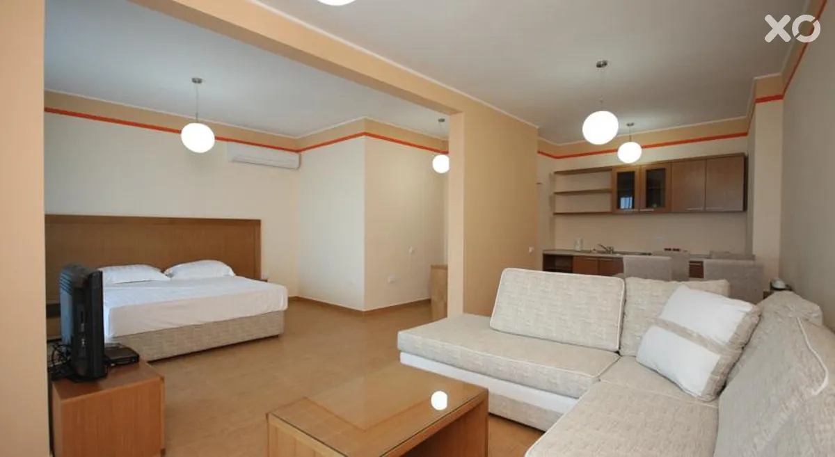 Deus Apartments