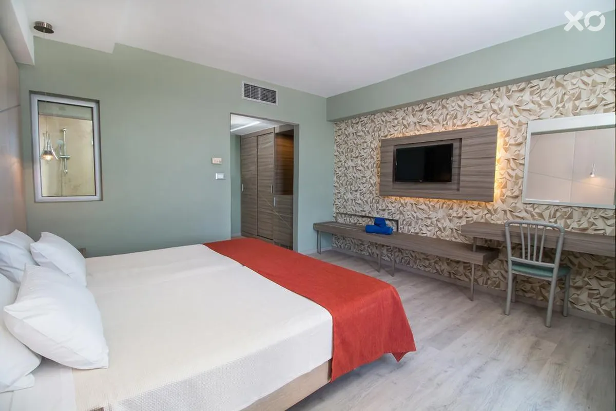 Pegasos Deluxe Beach Hotel