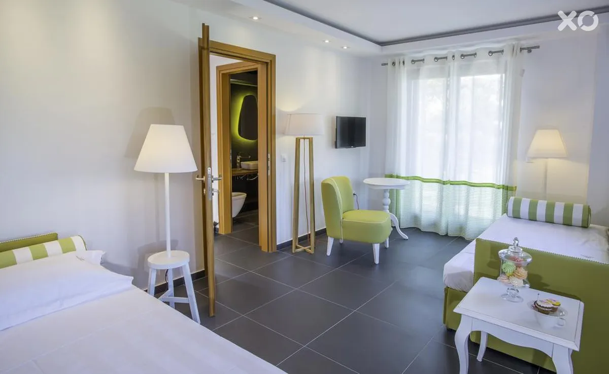 Avaton Luxury Villas Resort