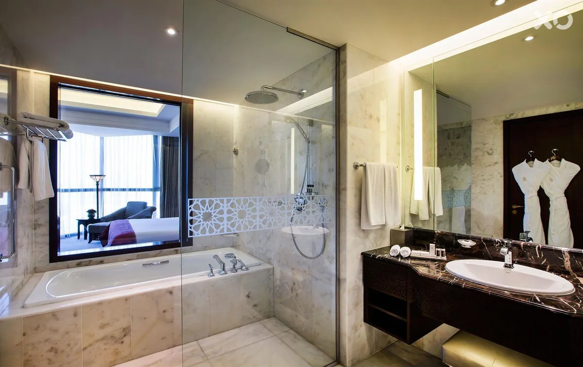 Bab Al Qasr Hotel & Residences