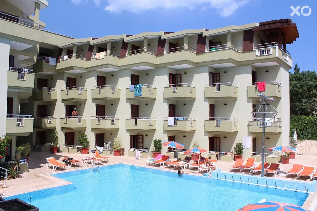 Ares City Hotel