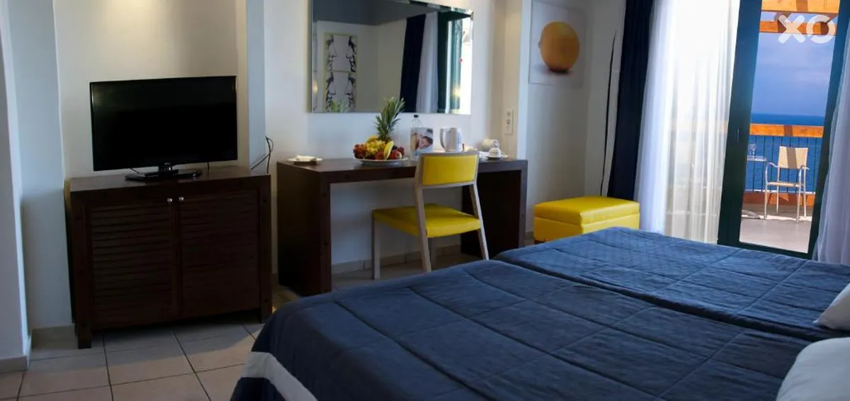 Apostolata Island Resort & Spa