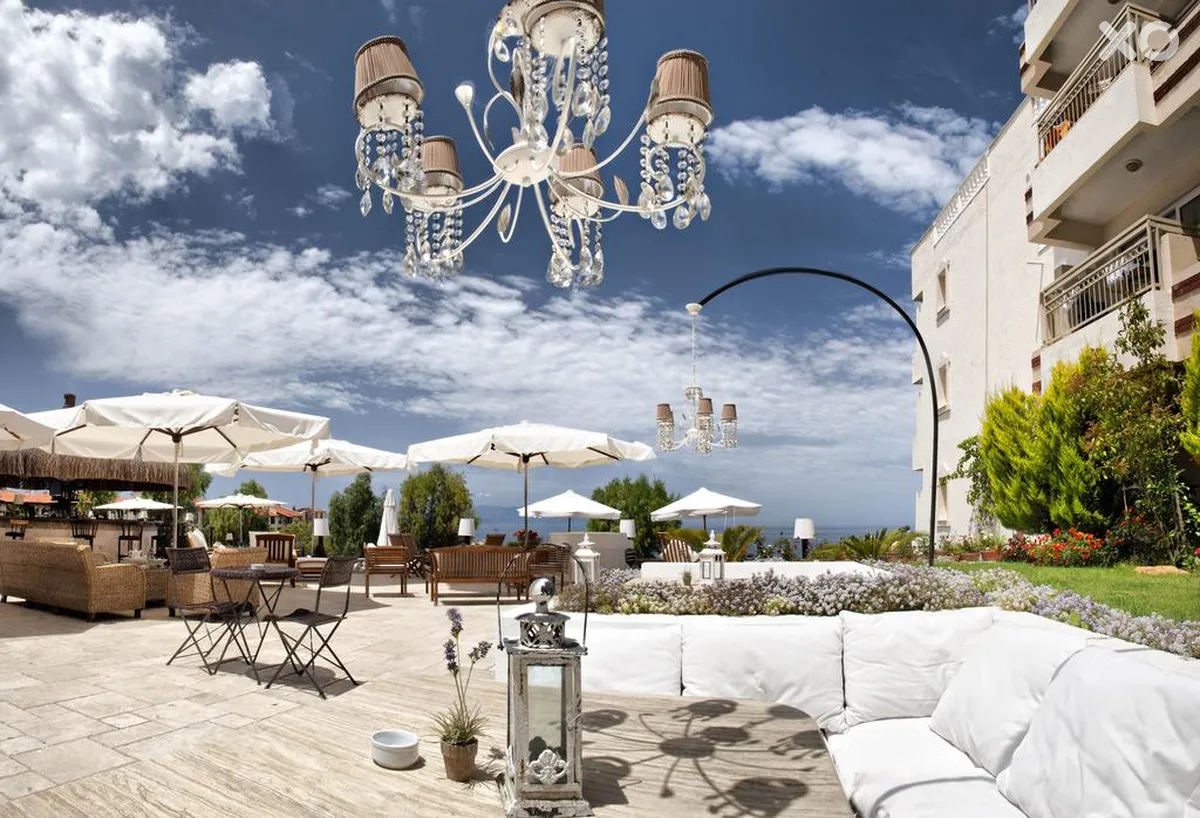 Carina Hotel
