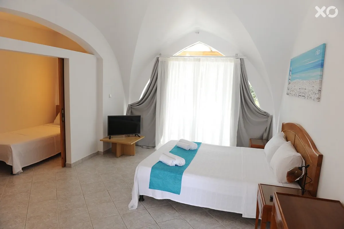 Ellia Hotel