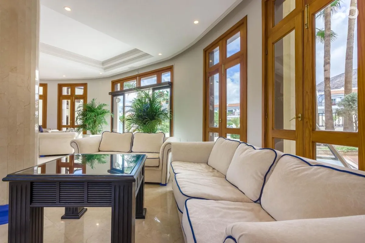 Klayman Olivina Aparthotel
