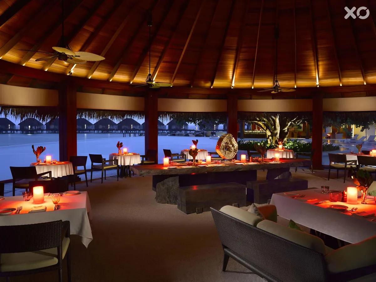Dusit Thani Maldives Hotel