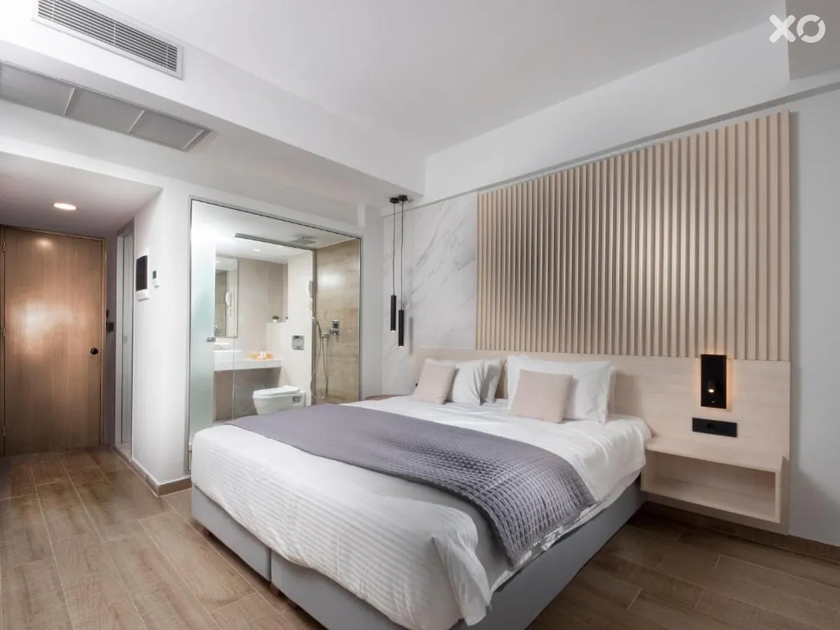 Athena Hotel