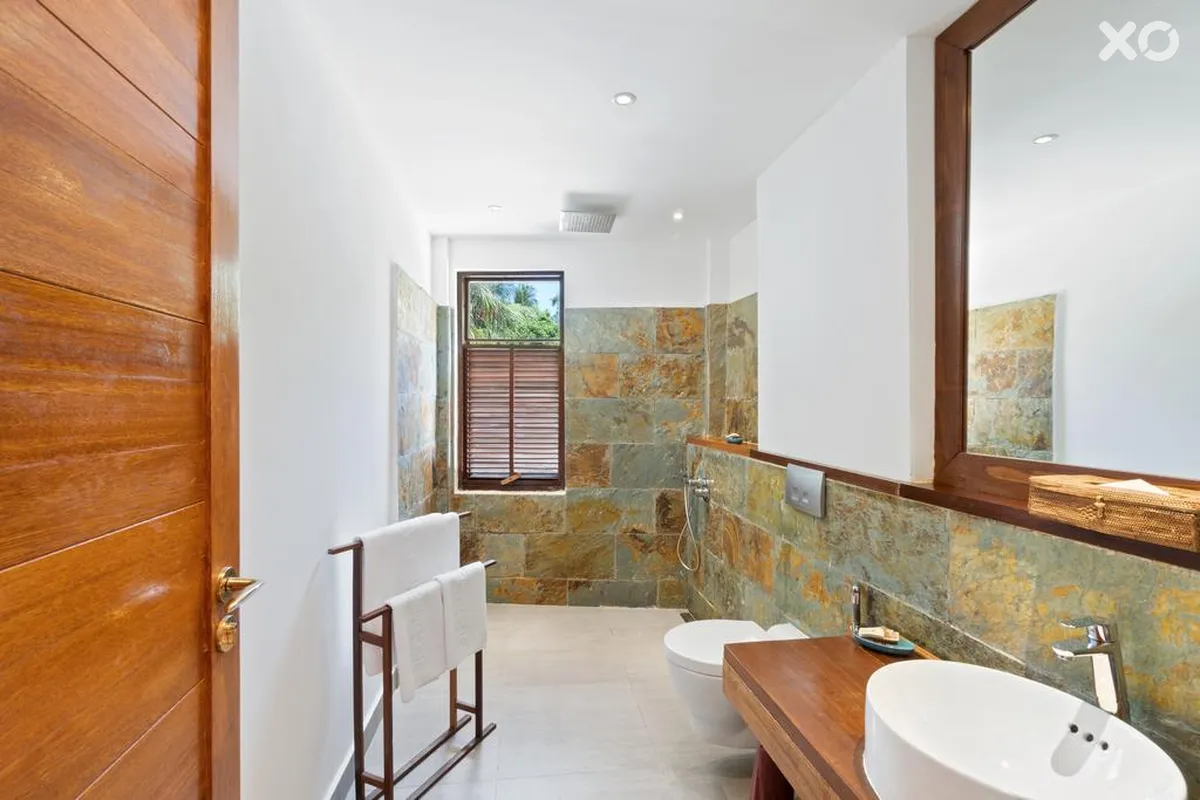 The Barefoot Eco Hotel