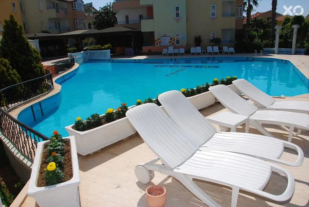 Park Side Hotel (Ces Park Hotel)