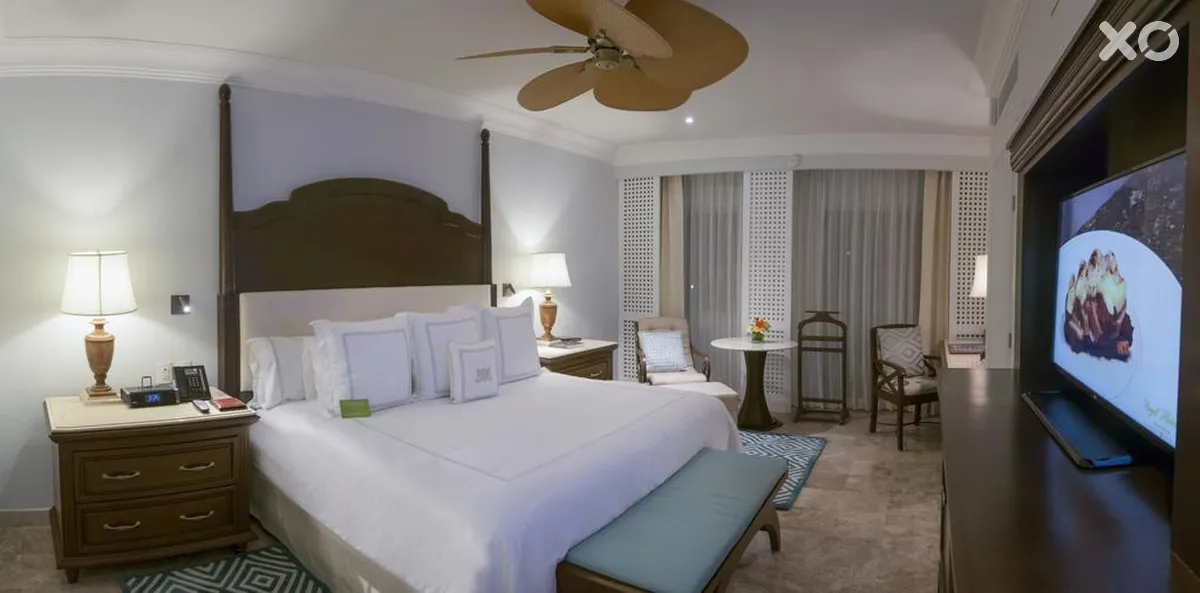 Royal Hideaway Playacar