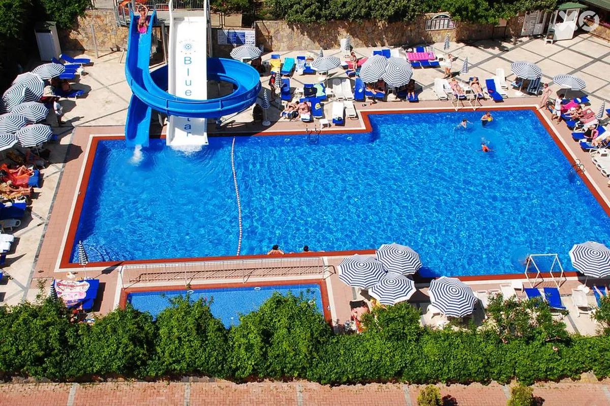 Blue Star Hotel