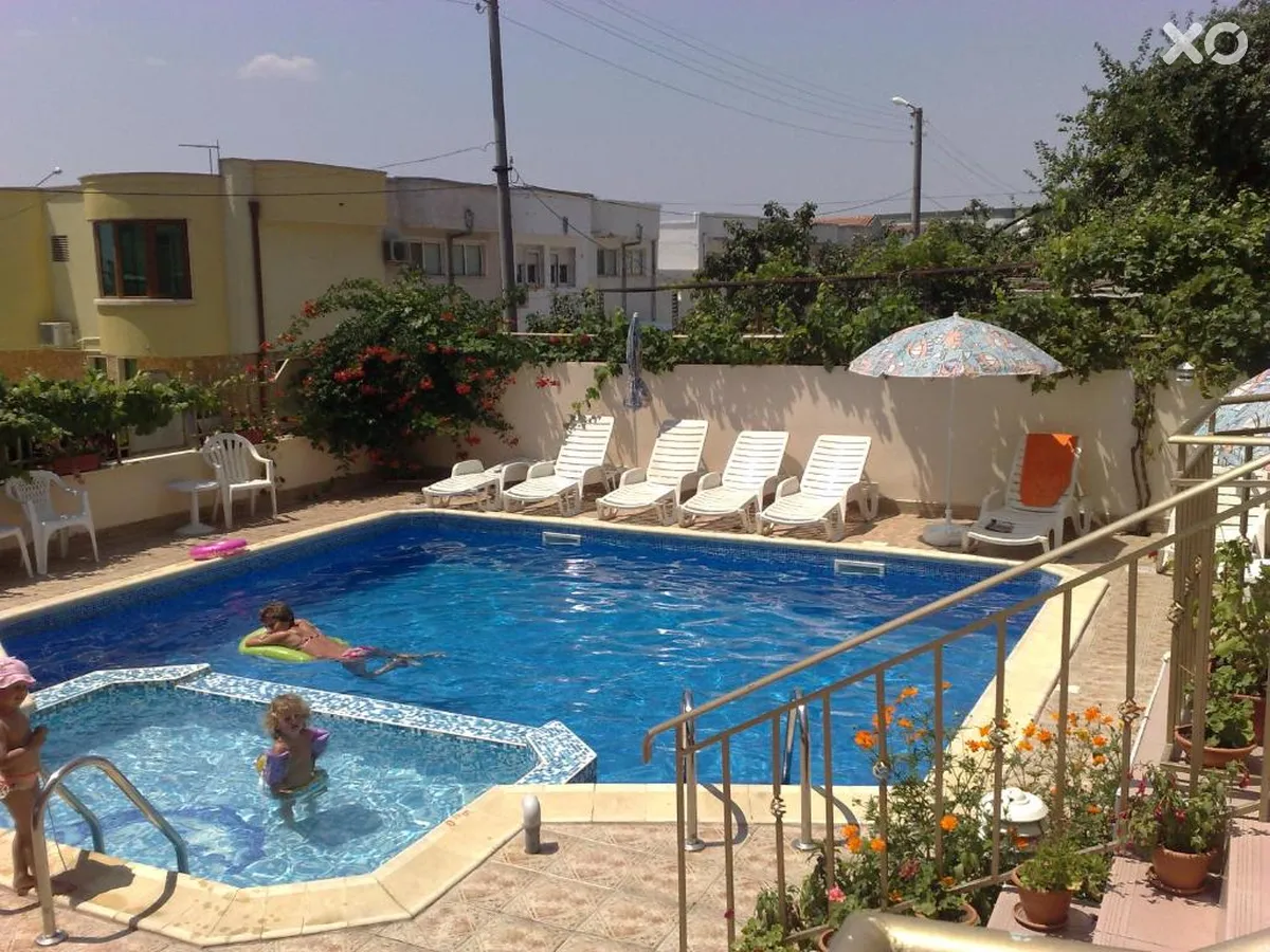 Larisa 1&2 Hotel