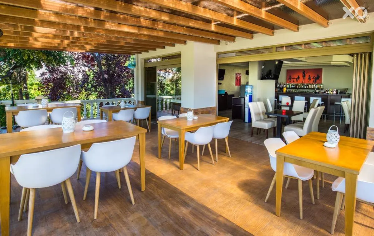 Garden Hotel