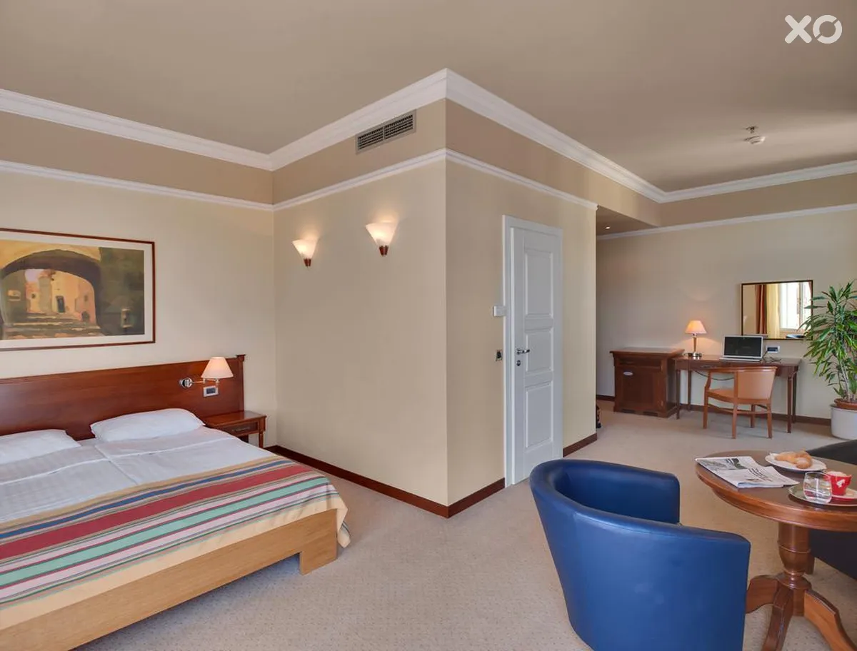 Bristol Hotel