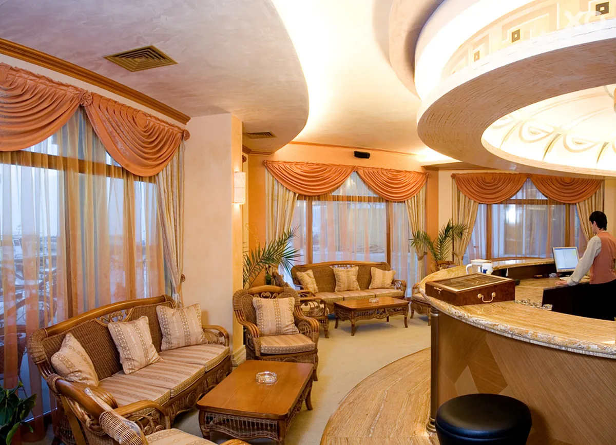 Mistral Hotel