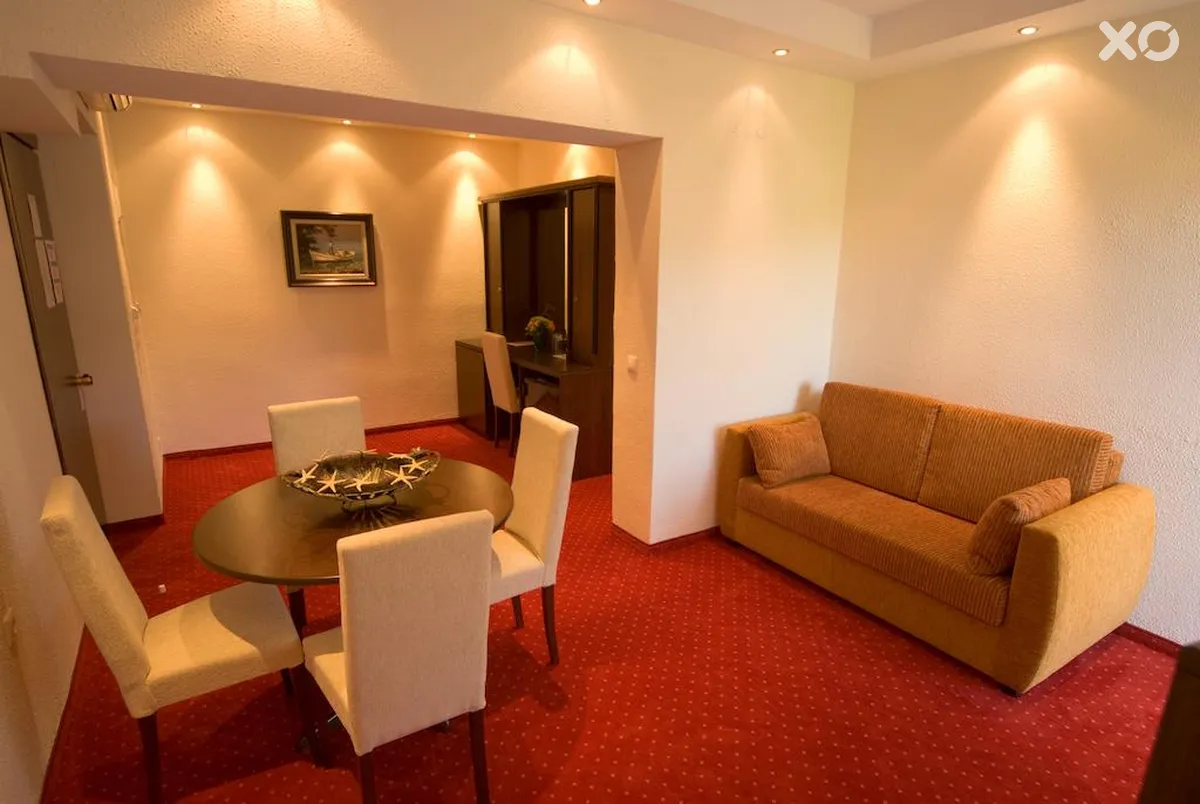 Mendi Hotel