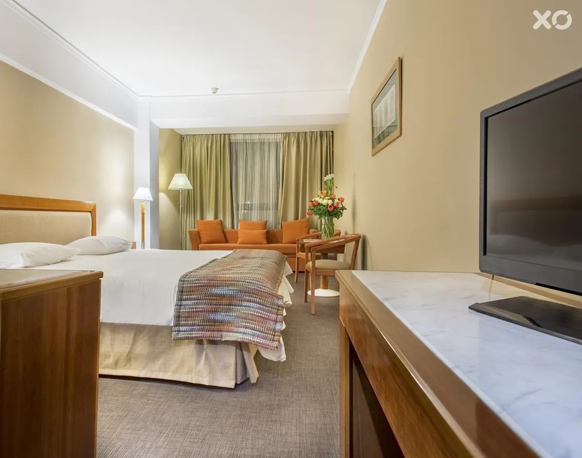Alexandros Hotel
