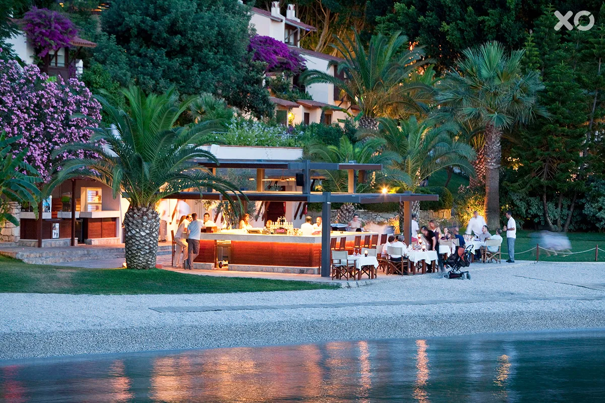 Hillside Beach Club