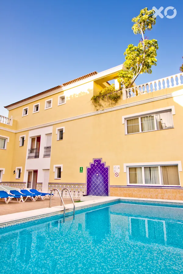 RF Astoria Hotel