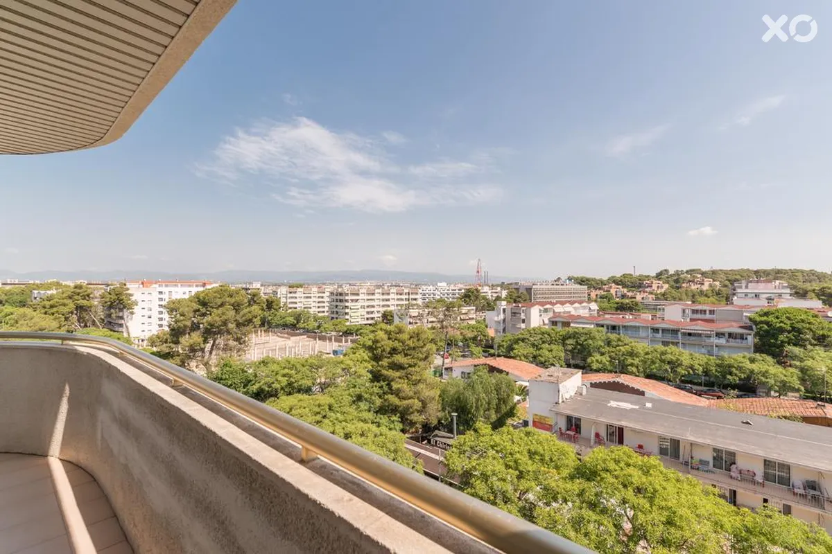 Salou Beach by Pierre & Vacances