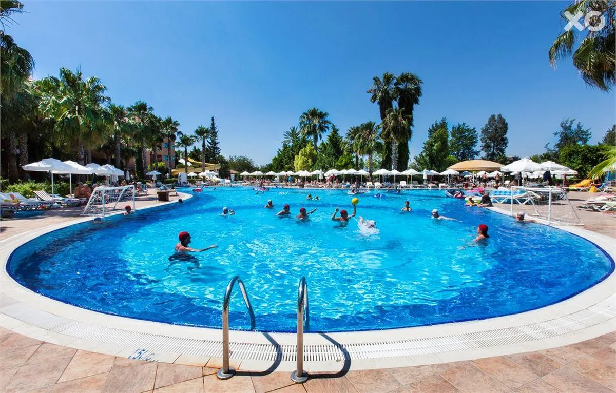 Numa Club Side