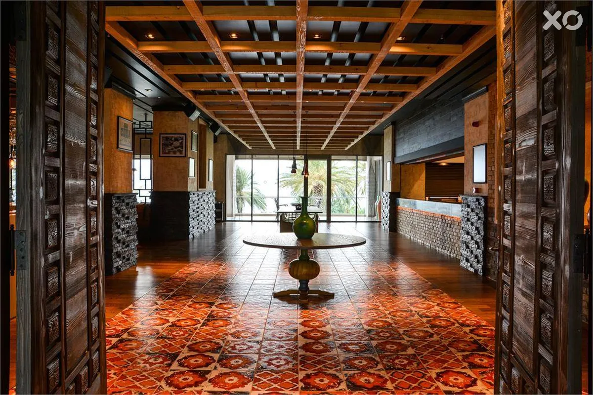 Akra Hotel