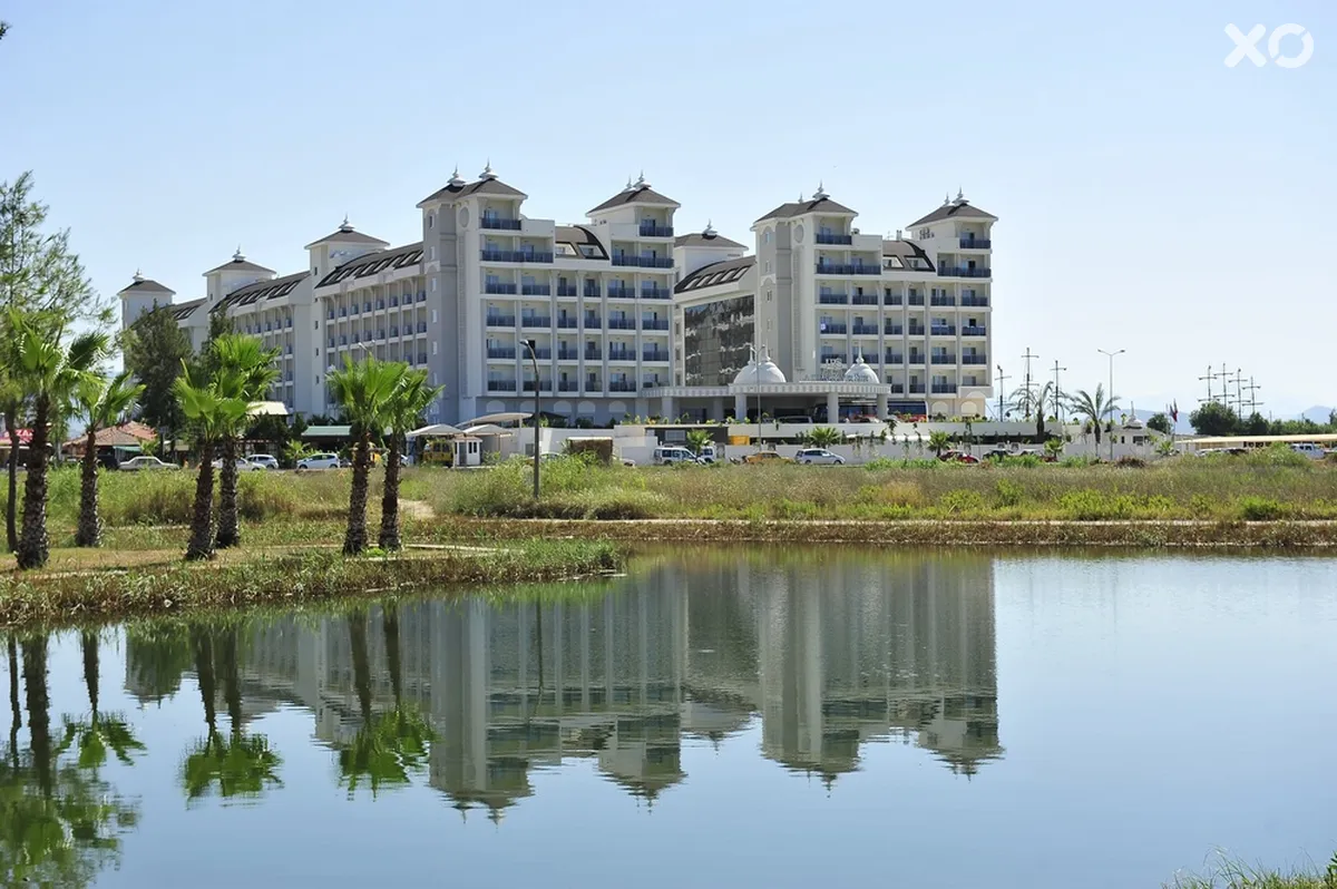 Lake & River Side Hotel & Spa