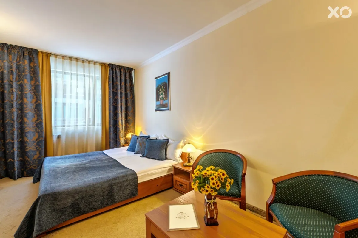 Emerald Hotel