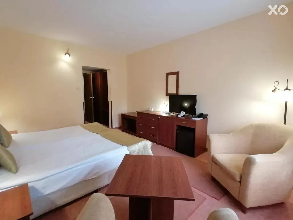 Ela Hotel