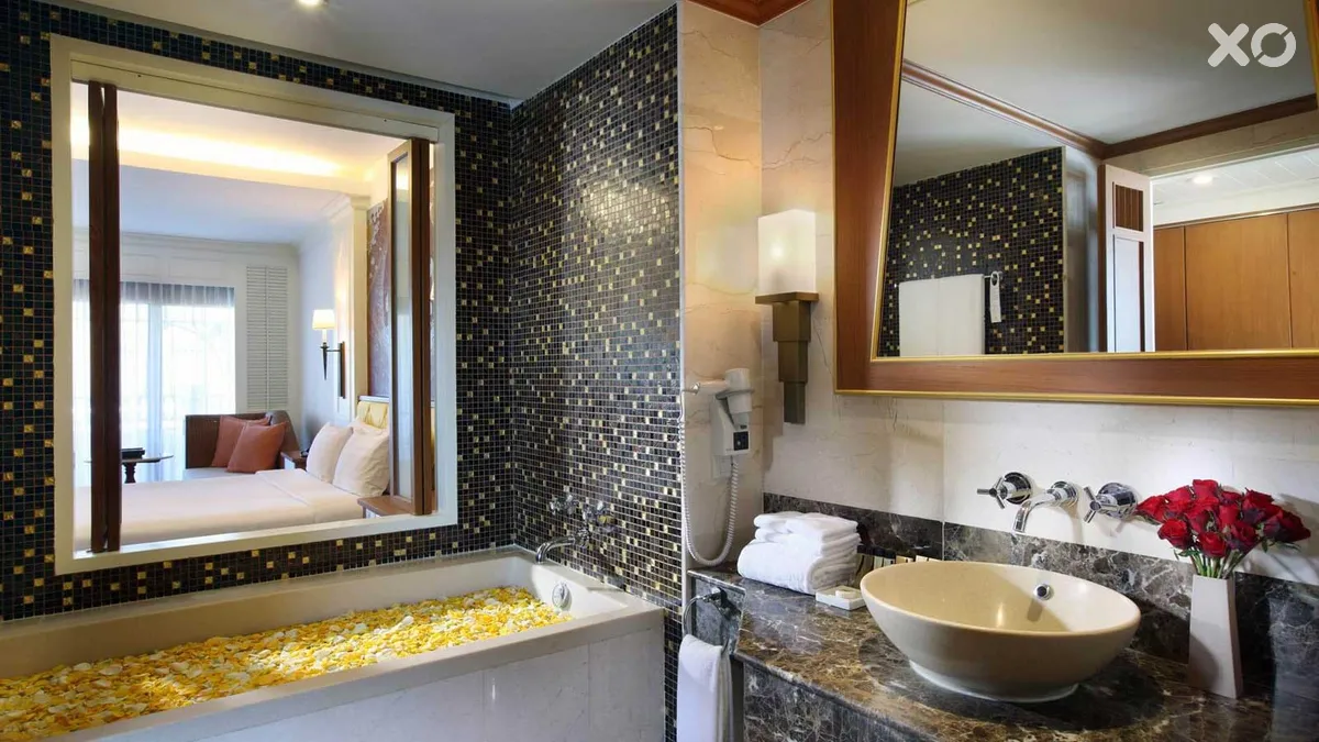 Amari Vogue Resort