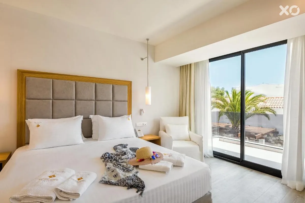 Samian Mare Hotel Suites & Spa