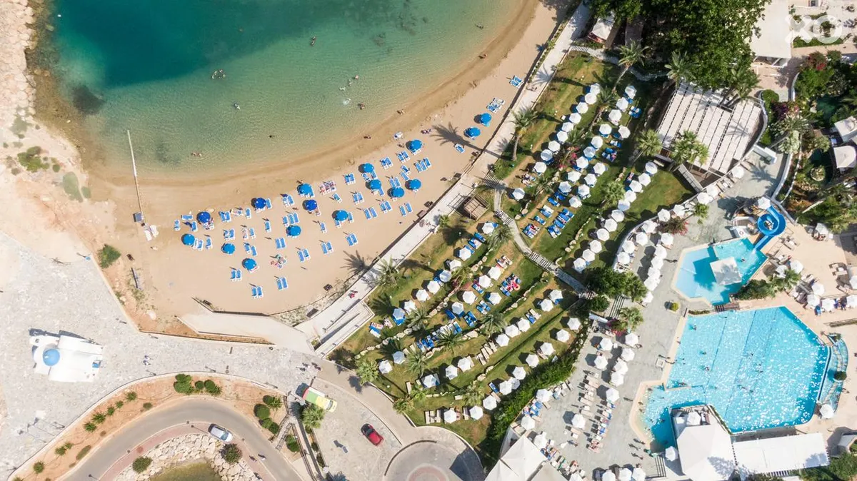 Golden Coast Hotel