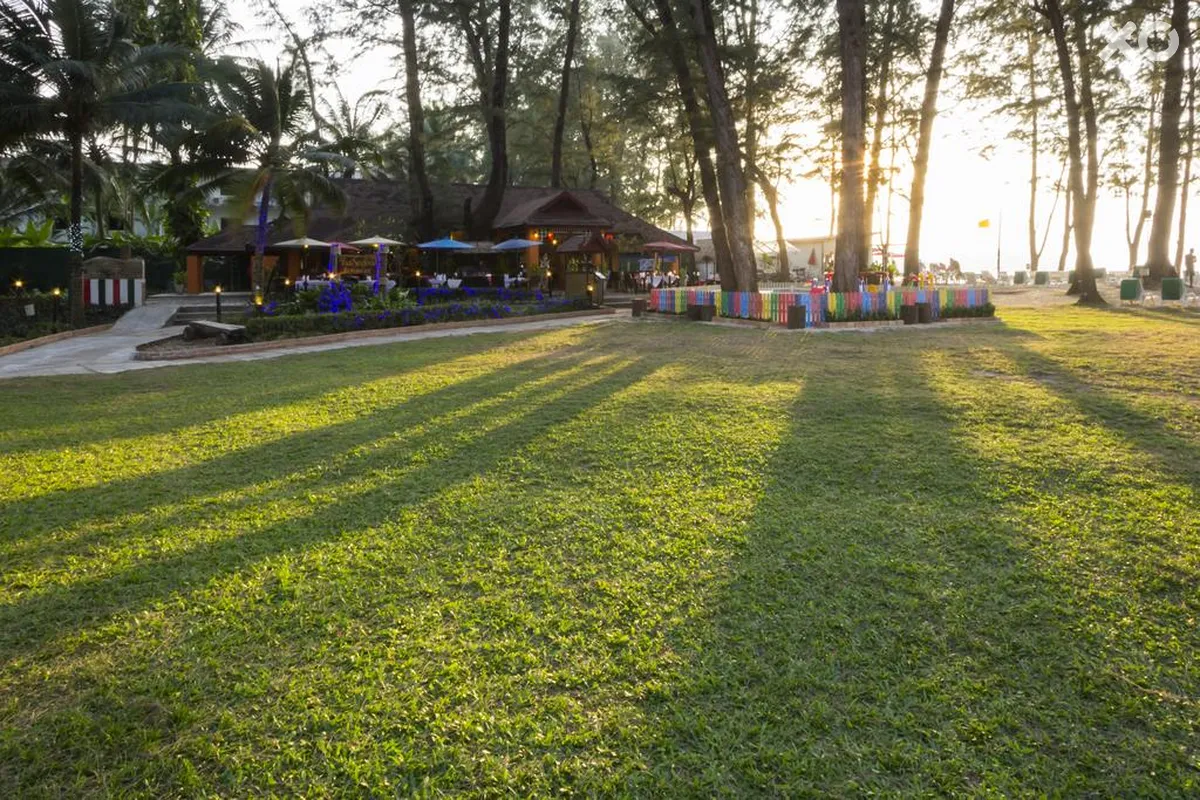 Amora Beach Resort Phuket