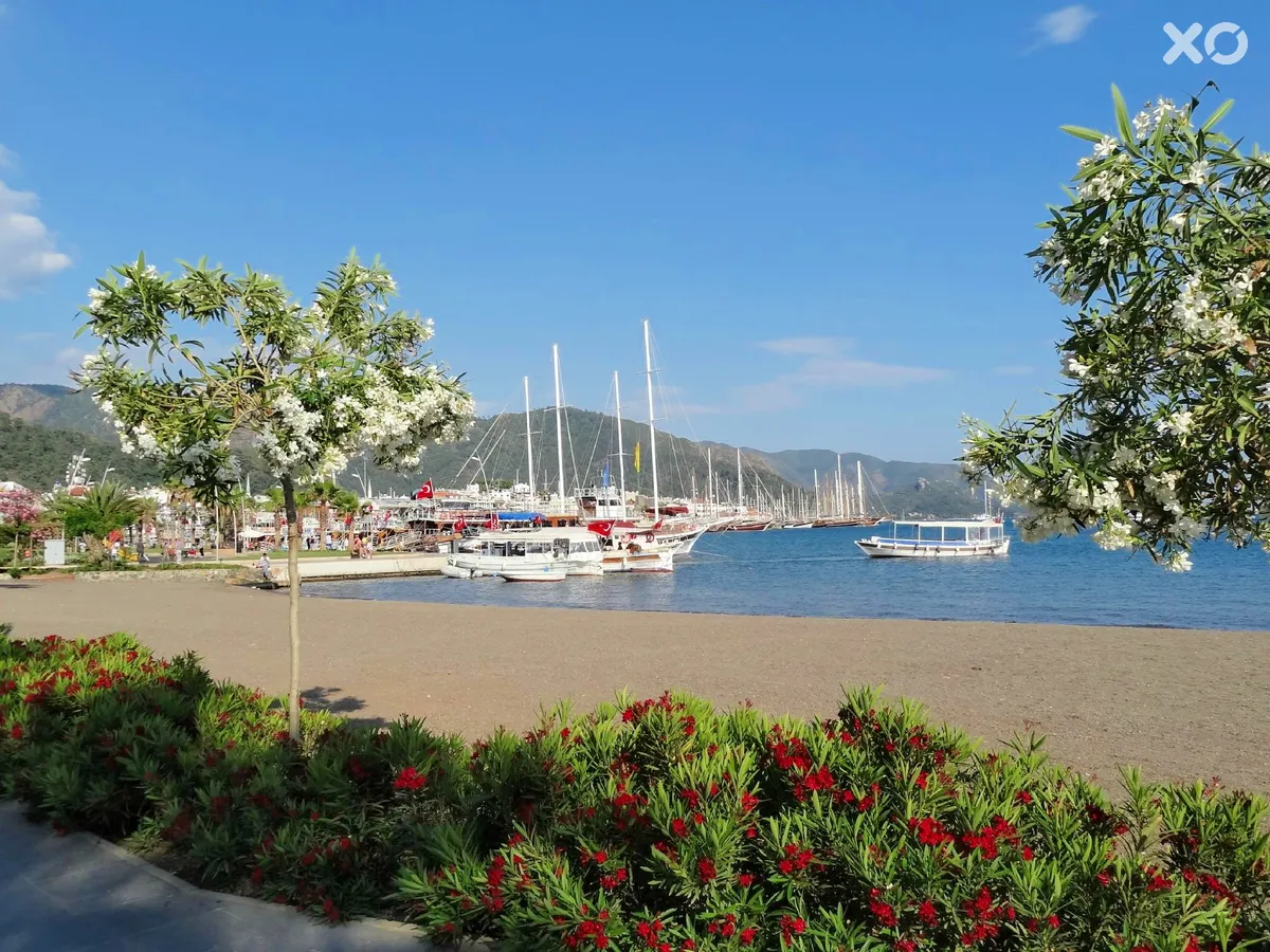 Grand Faros Hotel