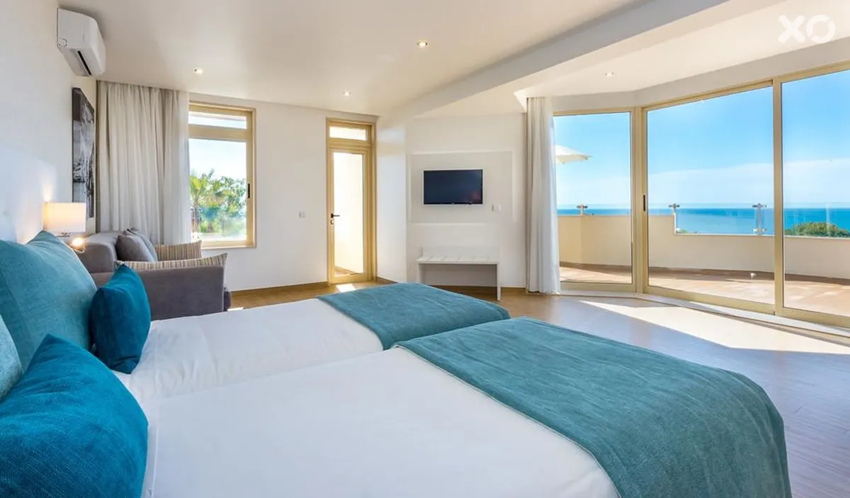 Auramar Beach Resort