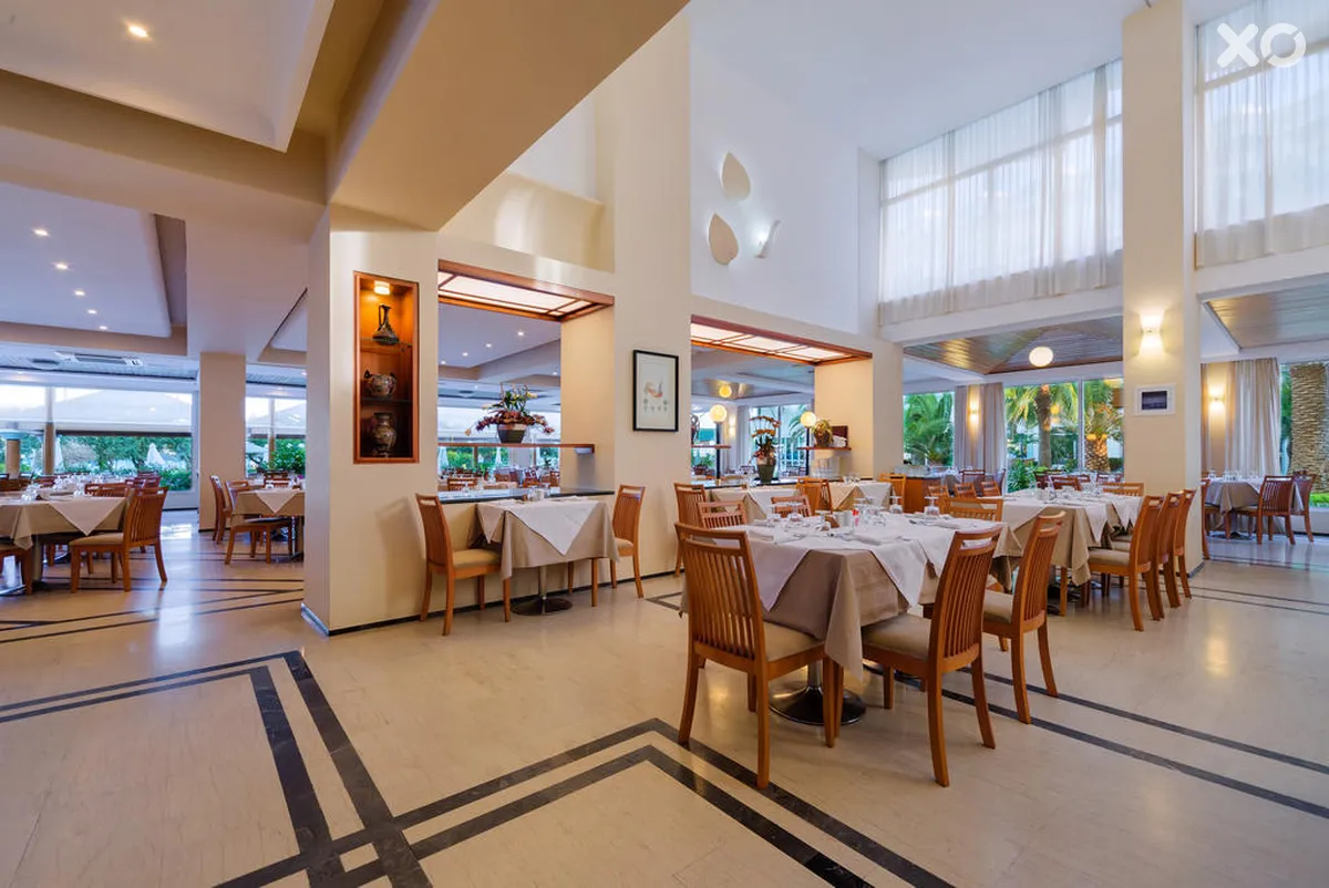 Apollo Beach Hotel